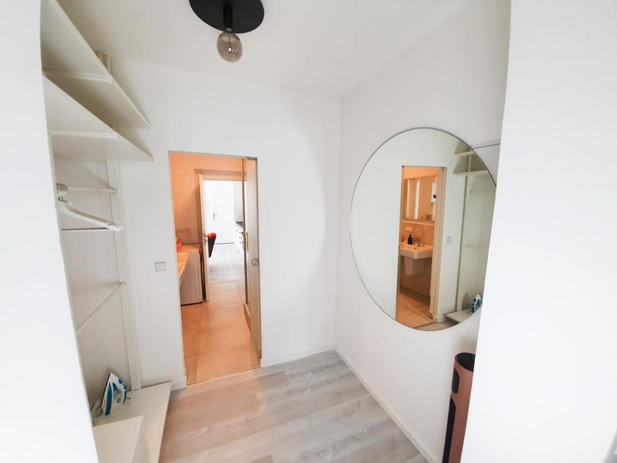 Pb Ferienwohnungen - Fewo 6 - Stilvoll Eingerichtetes Apartment Im Herzen Senftenbergs Exteriör bild